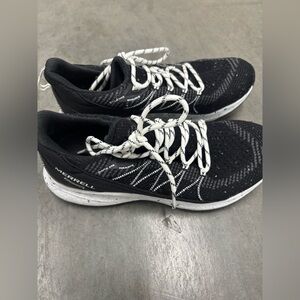 Merrell Black Bravado Knit hiking shoes with White Tag Detail women’s 8 wide